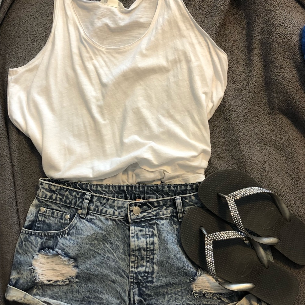 Ecru lab acid wash jean shorts